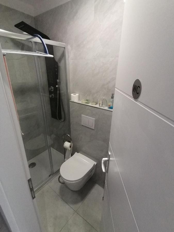 Apartment Rose By The Beach & Tennis Courts Split Luaran gambar