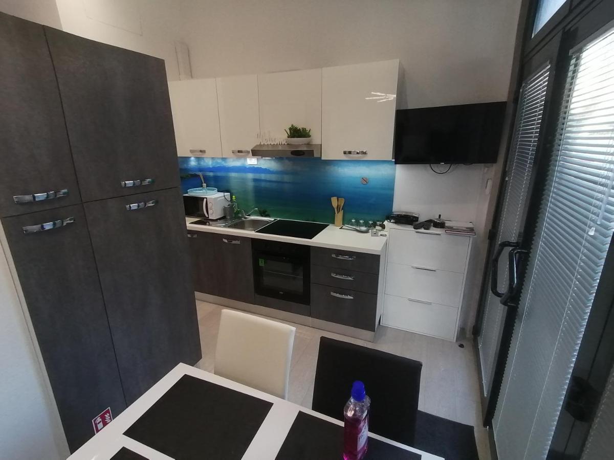 Apartment Rose By The Beach & Tennis Courts Split Luaran gambar